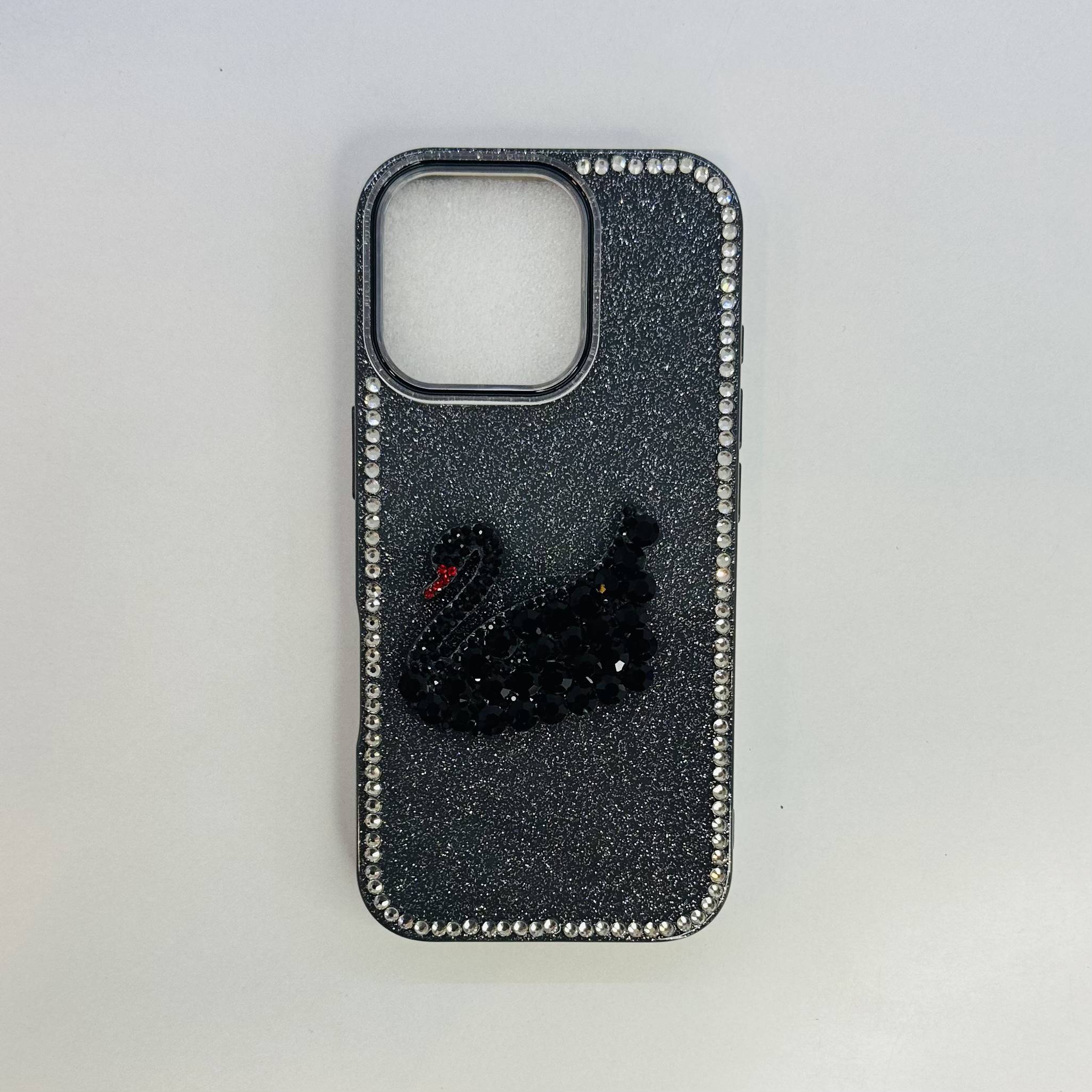 Diamond Swan Case – iPhone 16 Plus - Image 4